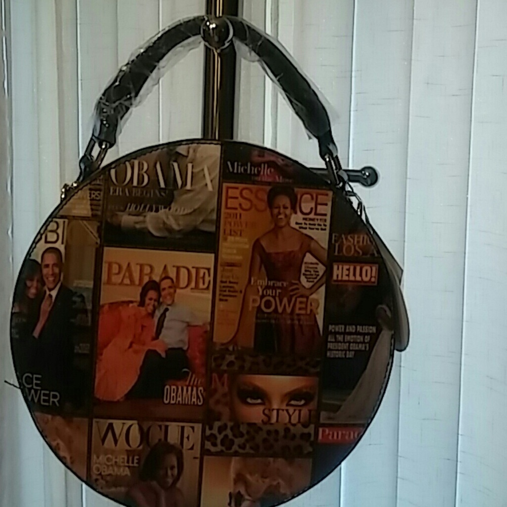 Handbags - Picture 3 of 4